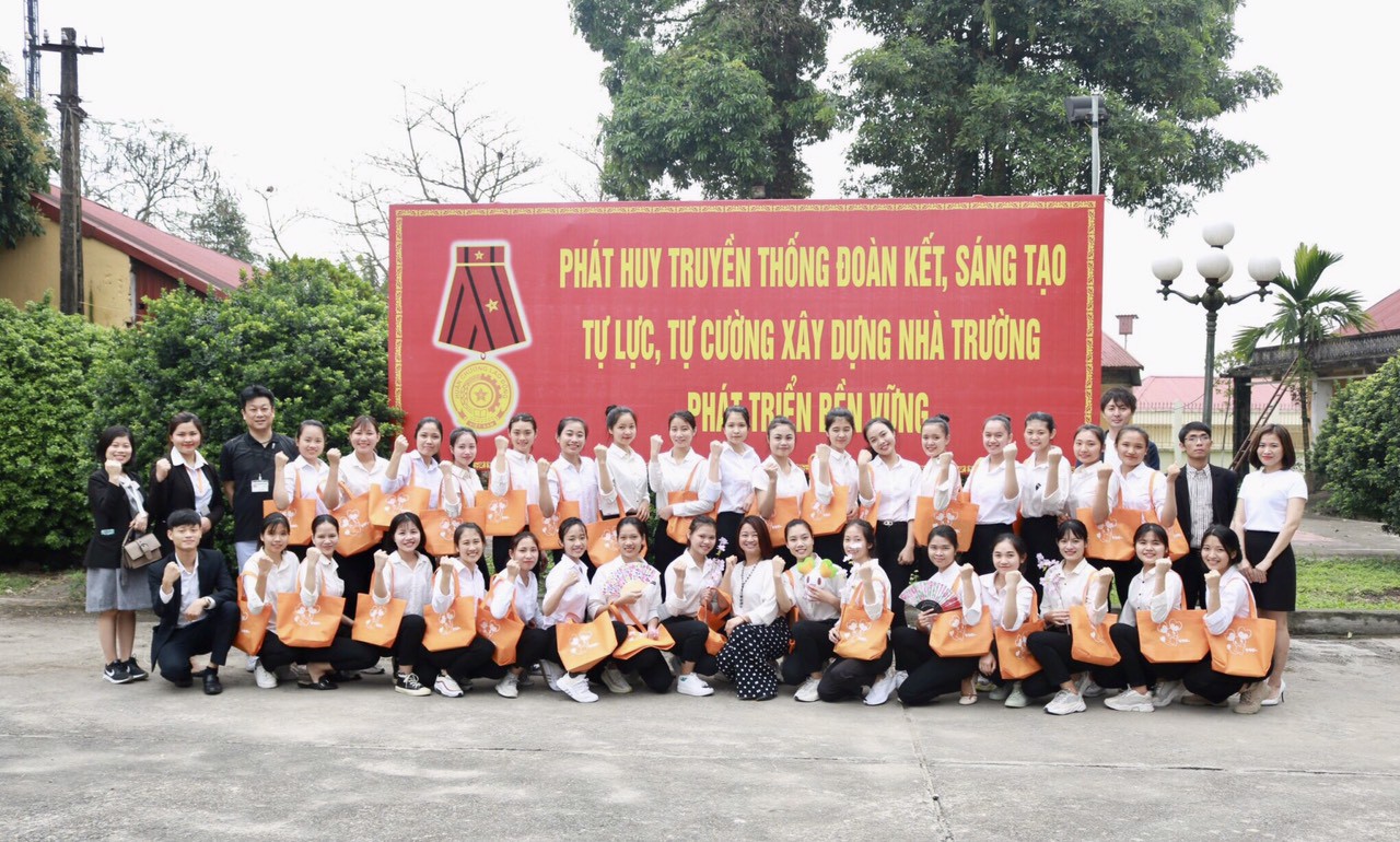 Thực tập sinh Vilaco chuyển bị lên đường bay sang Nhật Bản ( Ảnh: Vilaco)